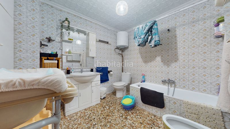 Foto 7d5b446b-f300-457a-aaf5-1d6e88eda603. Casa amb xemeneia aparcament a Caudete