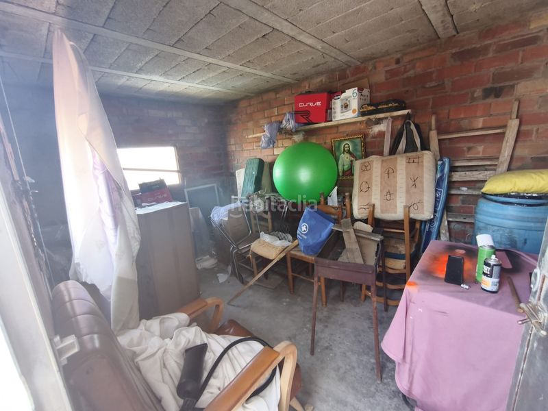 Foto fcf413c8-615d-4d87-9f40-af9d3008f42c. Casa amb xemeneia aparcament a Caudete