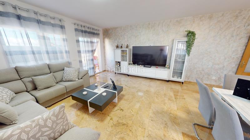 Foto d7db0623-546b-4dbd-a23b-97512261d775. Chalet avec parking piscine dans Coloma Nucia (la)