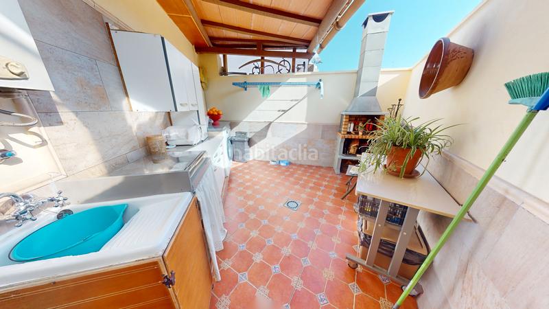 Foto 36e32d34-3cce-4d47-a64e-44fc1756c02d. Casa adossada amb xemeneia aparcament a Campello Pueblo Campello (el)