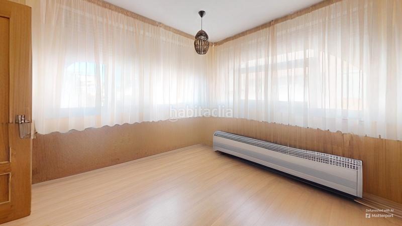 Foto c63e7d0d-7955-407a-91de-9432197cf103. Casa adossada amb xemeneia aparcament a Campello Pueblo Campello (el)