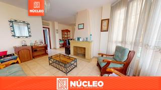 Casa aparellada  Avinguda del comtat de fabraquer. Encantador chalet adosado a tan solo 5' del centro de san juan.