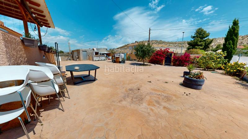 Foto 4c971865-ff1b-4ff1-84e2-27d0ec5f1f77. Chalet with heating parking in Valle del Sol Mutxamel