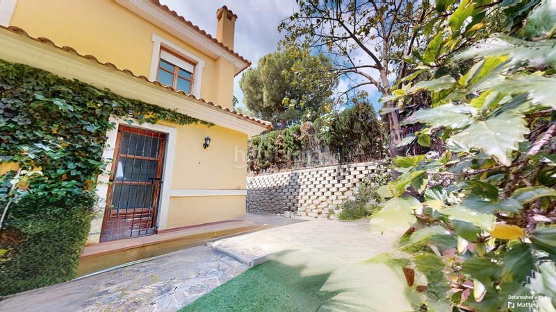 Foto b296528c-01c2-4d90-b2f7-8c53f1c244d5. Chalet mit kamin heizung parking pool in Bonalba-Cotoveta Mutxamel