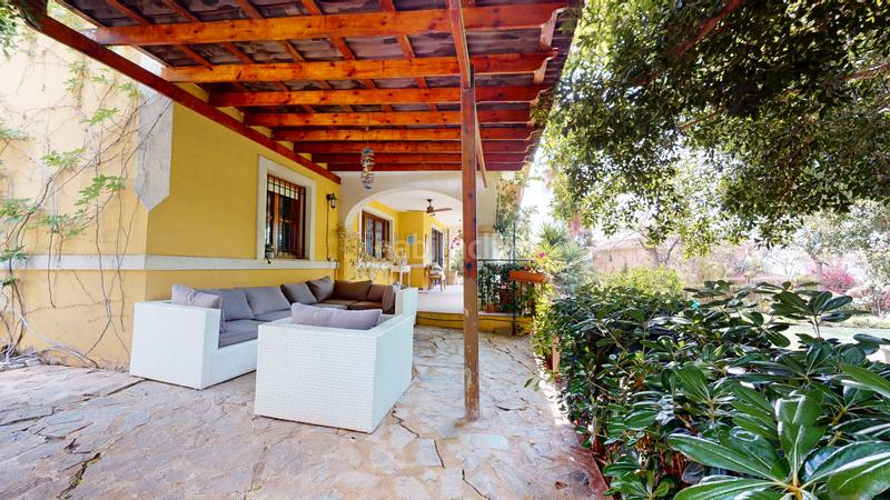 Foto 28958228-4fdb-4557-9a84-7fdcdfd751a6. Xalet amb xemeneia calefacció aparcament piscina a Mutxamel