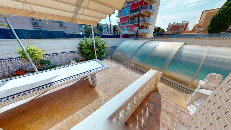 Foto 80b951e5-e02a-4c0e-baf1-6a9cacd4f7b1. Chalet mit parking pool in Playa Muchavista Campello (el)