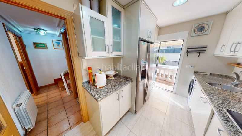 Foto 5f1718cf-9bb5-418f-bf8b-c48d27a89c3e. Chalet with parking pool in Playa Muchavista Campello (el)