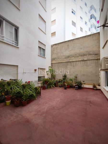 Foto af49da09-bc1b-41e9-9013-19ac37bc54e5. Pis amb calefacció a Centro San Juan de Alicante