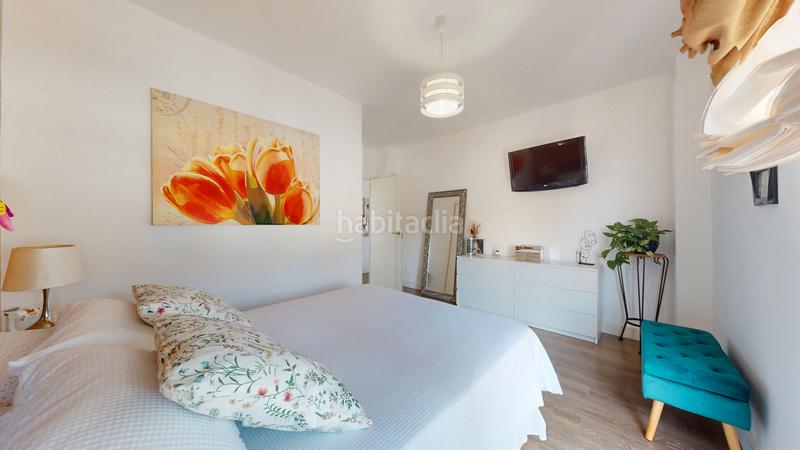 Foto a992dda6-4b09-4d78-b0ff-0fb6ead39814. Flat with pool in Vistahermosa Alicante