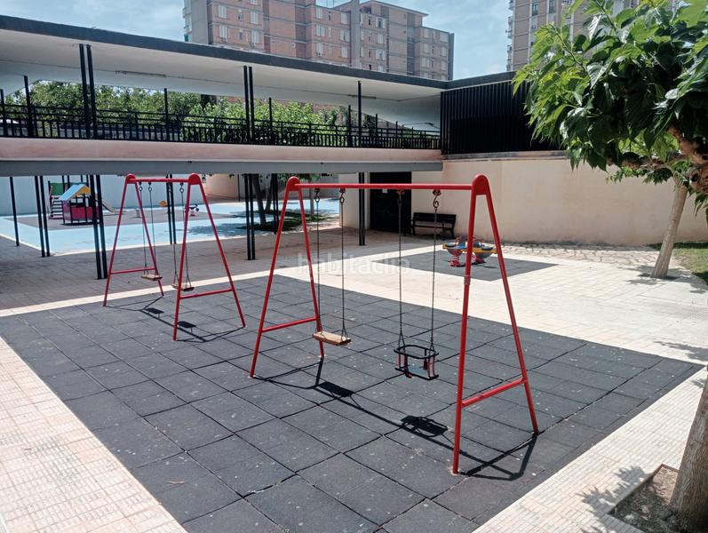 Foto 50be747c-f8b6-4efa-95de-7334a0bc9bf2. Pis amb piscina a Vistahermosa Alicante