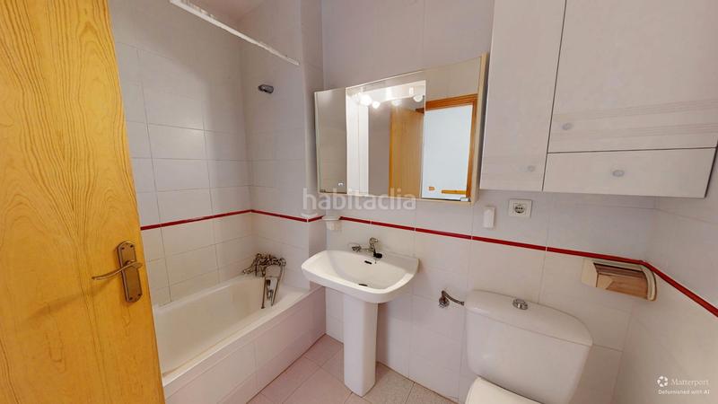 Foto 22f1bc08-31fc-48d6-8416-c741e888c44f. Casa adossada a carrer d'oriola 2 a Pueblo Acantilado-Lanuza Campello (el)