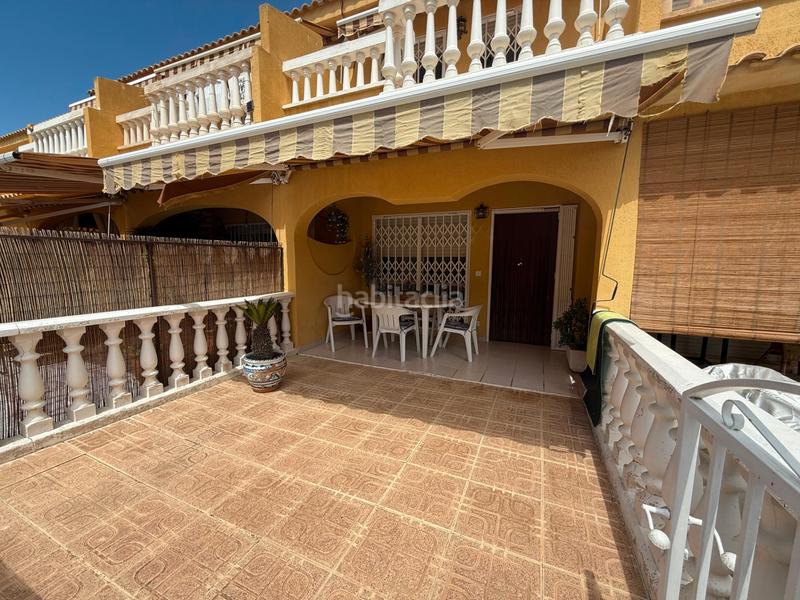 Foto 654d4a41-dca6-47e9-bb7b-7532d539af01. Casa adossada a carrer d'oriola 2 a Pueblo Acantilado-Lanuza Campello (el)