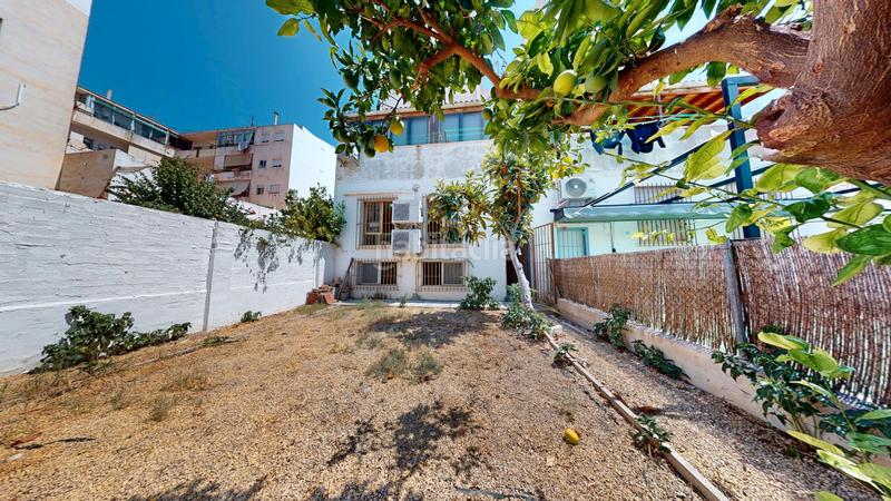 Foto 32e50962-5d00-4310-8d97-865159ccd3d5. Piso espectacular bajo con jardin privado en Centro San Juan de Alicante