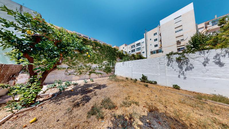 Foto 33679d61-aa90-426c-9c18-efbe751be048. Piso espectacular bajo con jardin privado en Centro San Juan de Alicante