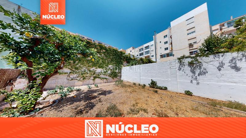 Foto d7de3f39-2085-4a37-b6ea-a0f522982568. Piso espectacular bajo con jardin privado en Centro San Juan de Alicante