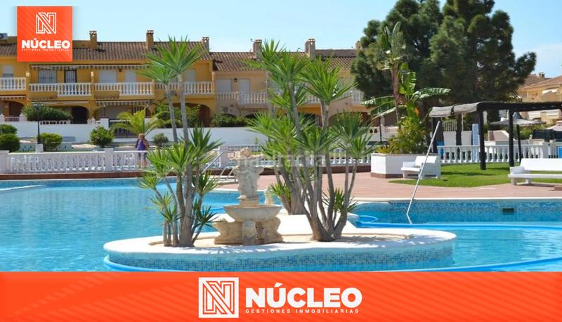 Foto 2ab48278-4459-4ec9-8989-6bb502a362fd. Reihenhaus mit kamin pool in Pueblo Acantilado-Lanuza Campello (el)