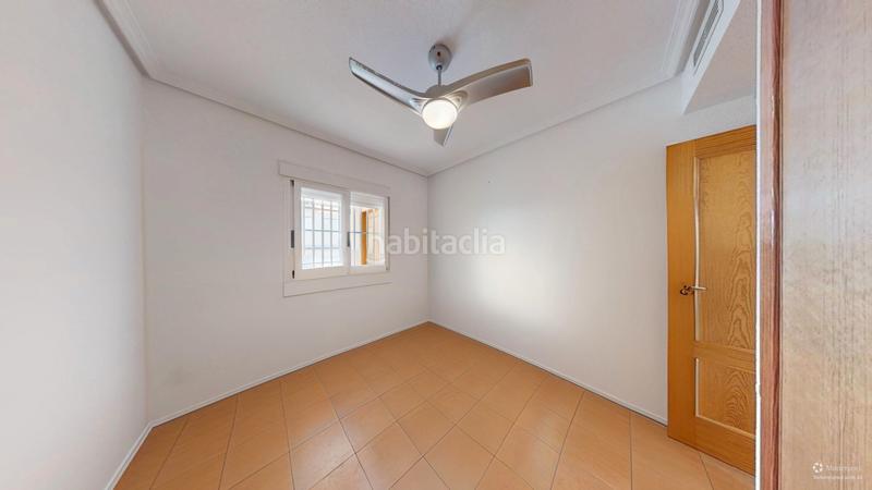 Foto 2d0a08ef-bf96-41c6-a506-abf843929d22. Attique avec parking piscine dans Pueblo Acantilado-Lanuza Campello (el)