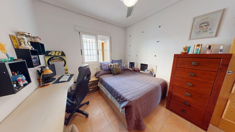 Foto 6b179ac5-3555-4c6a-a729-b7e71f48cdf0. Attique avec parking piscine dans Pueblo Acantilado-Lanuza Campello (el)