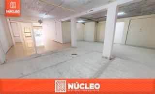 Local Comercial  Carrer del pla de sarrió. ¡oportunidad! local a solo 2 minutos de la playa – posibilidad d