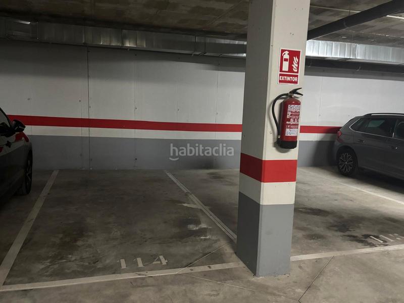 Foto 9ba4abec-8549-482e-97a3-d5f67c1bb56f. Aparcament cotxe a Centro Mutxamel