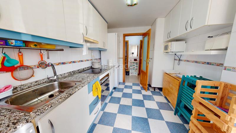 Foto c35f822d-a539-4a94-8fe7-fa009d9e8396. Flat with parking pool in Centro San Juan de Alicante