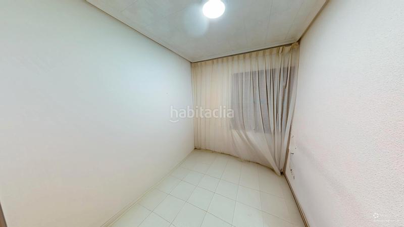 Foto 2896c288-9b82-47f0-9bf7-17133eadcedd. Casa planta baja de 4 habitaciones toda exterior con patio. en Campello (el)