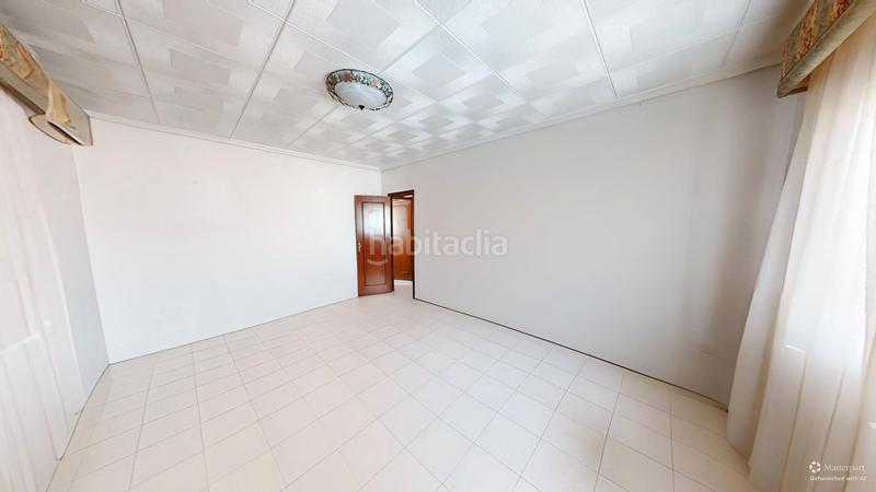 Foto 5978c842-2128-4c59-935a-4be2fd96b4d4. Casa planta baja de 4 habitaciones toda exterior con patio. en Campello (el)