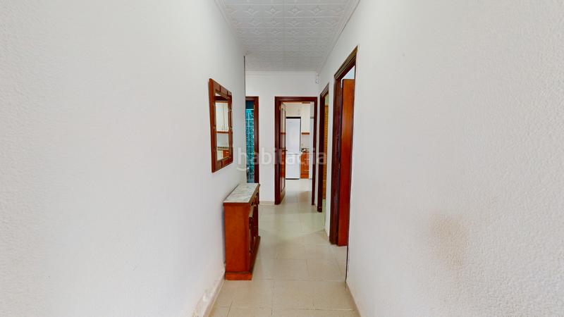 Foto 9efe172d-4764-46db-820d-af9e344d2d30. Casa planta baja de 4 habitaciones toda exterior con patio. en Campello (el)