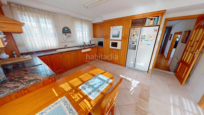 Foto eb66944d-4e38-43bd-8200-fcd41b70174a. Chalet con camino riscaldamento parcheggio piscina in Campello (el)