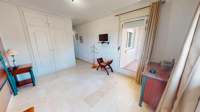 Foto a7aa2316-b1f2-489e-bcb9-d3e690c4f320. Casa adosada en Campello Pueblo Campello (el)