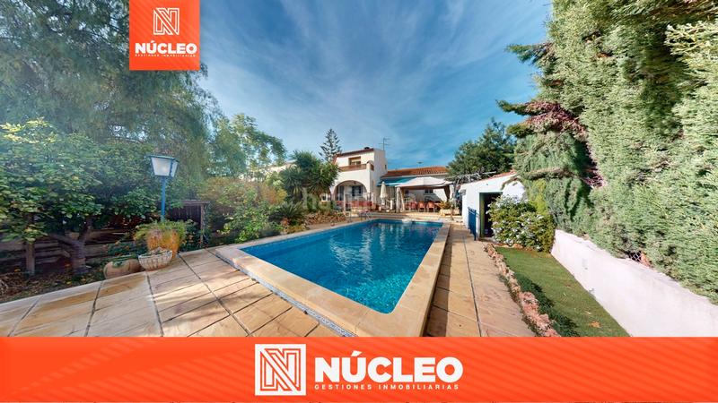 Foto 0ca1c5c9-61ab-4242-95cb-824c9bf20fa2. Chalet con camino riscaldamento parcheggio piscina in San Juan de Alicante