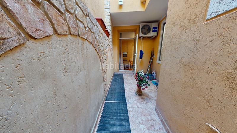 Foto 63c5ff21-6560-4027-bfc5-5a31d8a94d8a. Casa bifamiliare con camino in Centro San Juan de Alicante