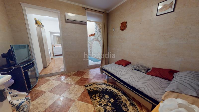 Foto a413bfd8-6313-4ecf-b365-9ae364189506. Casa pareada en Centro San Juan de Alicante