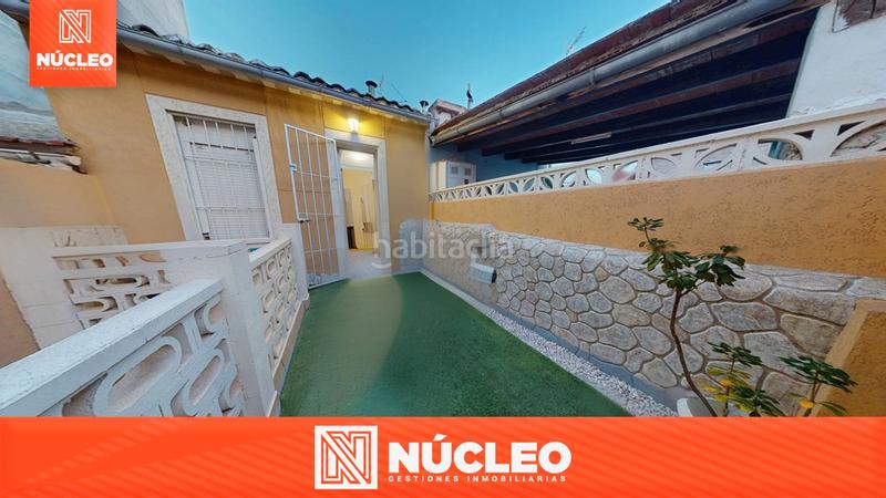 Foto 3b377346-36ec-42ed-be8d-c3656b8dcaf2. Maison jumelée avec cheminée dans Centro San Juan de Alicante