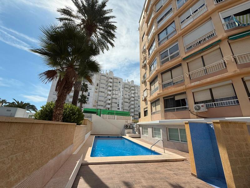 Foto 4d13a21c-8db4-424d-b11c-f54bce280c74. Pis amb calefacció aparcament piscina a Cabo de las Huertas Alicante