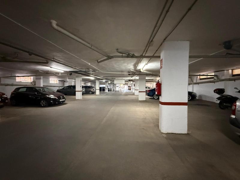 Foto 1fc94b9f-3292-42c0-887d-ff296f2e6d4c. Pis amb aparcament a Campello Pueblo Campello (el)