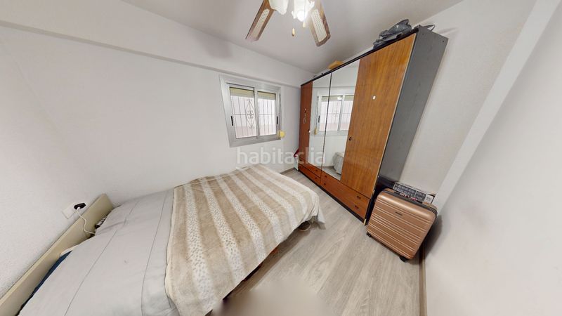 Foto 9b8ffb42-ca6d-40ab-b5de-321540da932d. Pis a Campello Playa Campello (el)