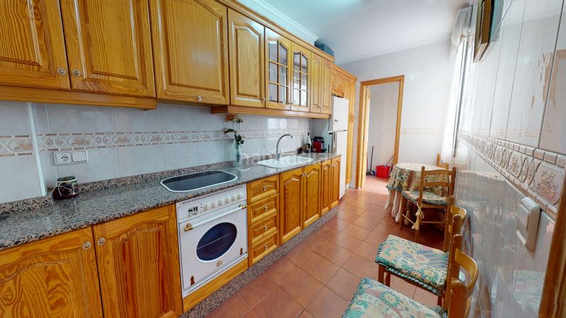 Foto 1bc97d0e-80bb-4b0e-a107-586b32b51379. Flat with fireplace in Sax
