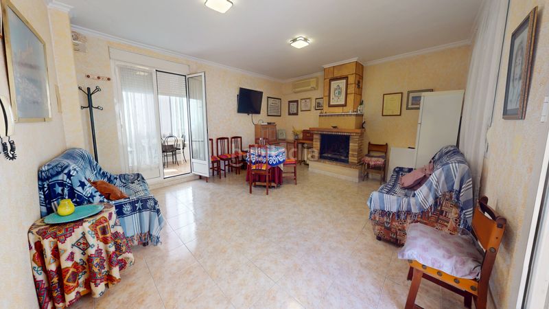 Foto 5ed5975d-4dc0-4601-bcc8-093713869d42. Flat with fireplace in Sax