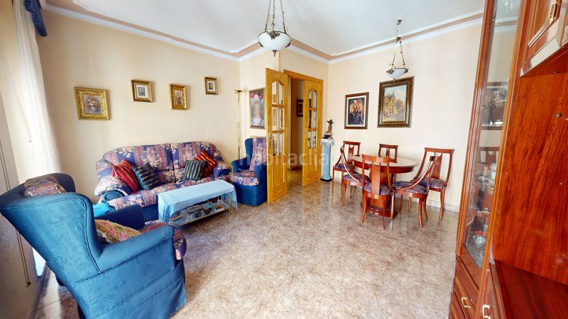 Foto ba66fe6c-24e6-4a9e-b00b-b91afe8fedbb. Flat with fireplace in Sax