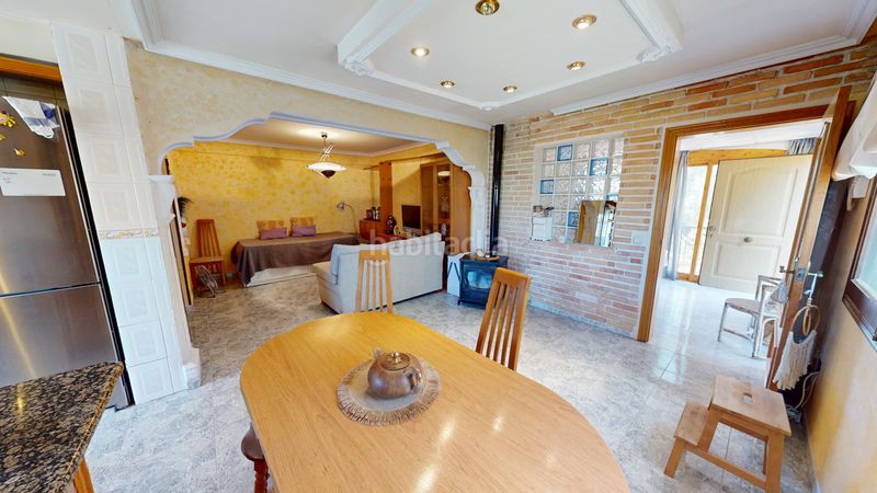 Foto 1362f215-4752-45d3-8802-b44cef6e5091. Xalet amb aparcament piscina a Busot