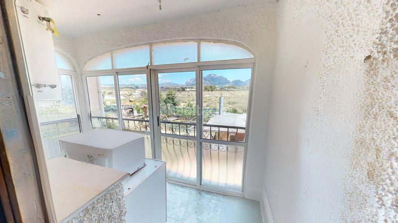 Foto 3218d792-ae89-4954-b7d3-0afe8893177d. Xalet amb aparcament piscina a Busot