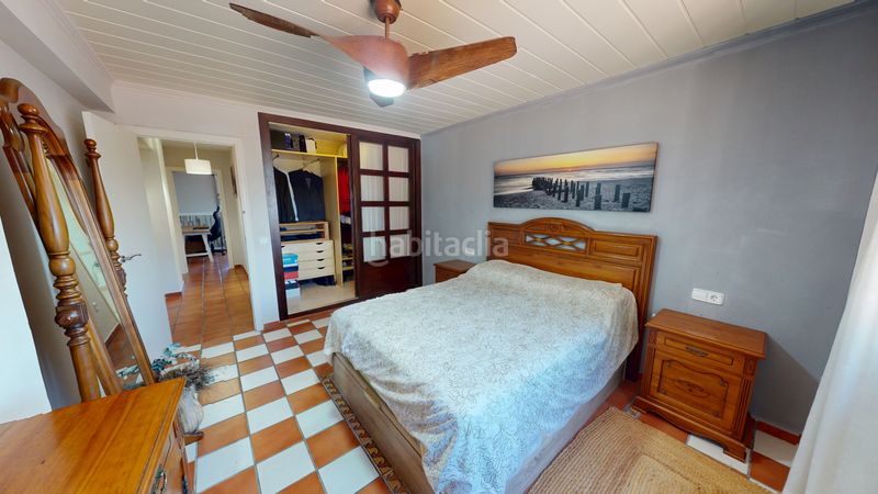 Foto 55ff6f93-0325-4fc1-8dc9-e03192b867b7. Xalet amb aparcament piscina a Busot