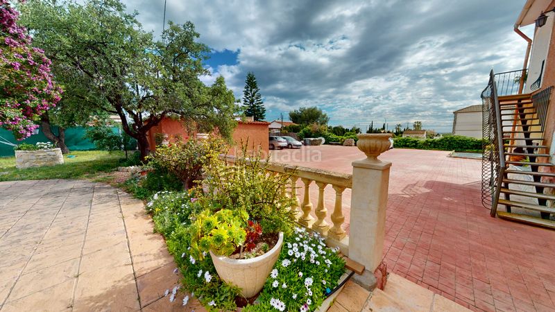 Foto 7ce42b93-27aa-41d6-bd1d-f0da82fe2d65. Xalet amb aparcament piscina a Busot