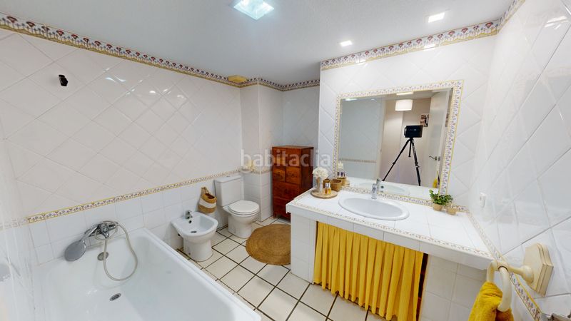 Foto 90ca43cd-73dd-40c9-9272-7e05f702ffb4. Xalet amb aparcament piscina a Busot