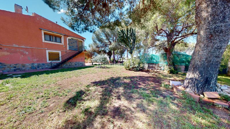 Foto db552600-f077-428f-9c10-80dfd3ab190e. Xalet amb aparcament piscina a Busot