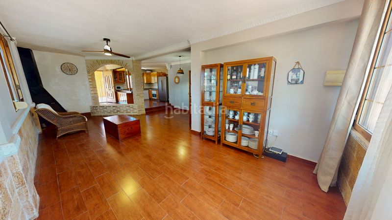 Foto e9fa646e-ecd3-40cc-9233-4b60ba42a2ec. Xalet amb aparcament piscina a Busot