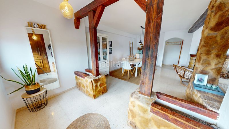 Foto edbbb2e5-4967-4840-8aa1-7f907cfb1042. Xalet amb aparcament piscina a Busot