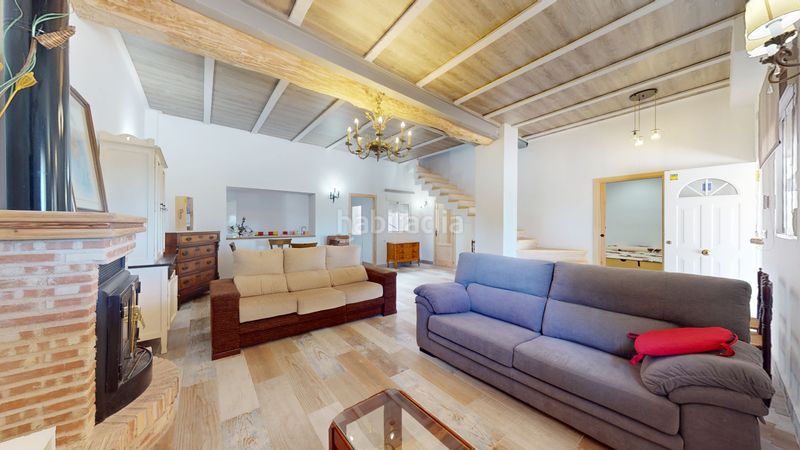 Foto c455920c-c542-49b3-b2d7-9316eb01898f. Xalet amb xemeneia aparcament a Partidas Norte Villena