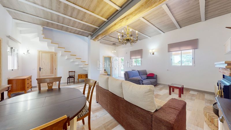 Foto fd9d4764-55b2-4b98-8240-aa1d842d8a5a. Xalet amb xemeneia aparcament a Partidas Norte Villena